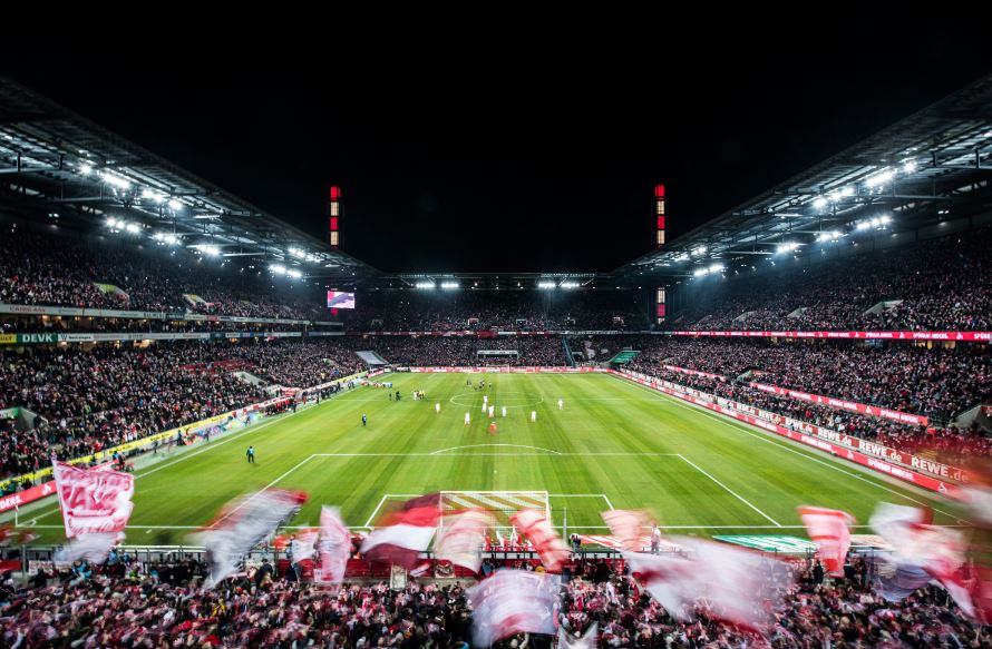 SVD Rhein Energie Stadion to chuc Euro 2024